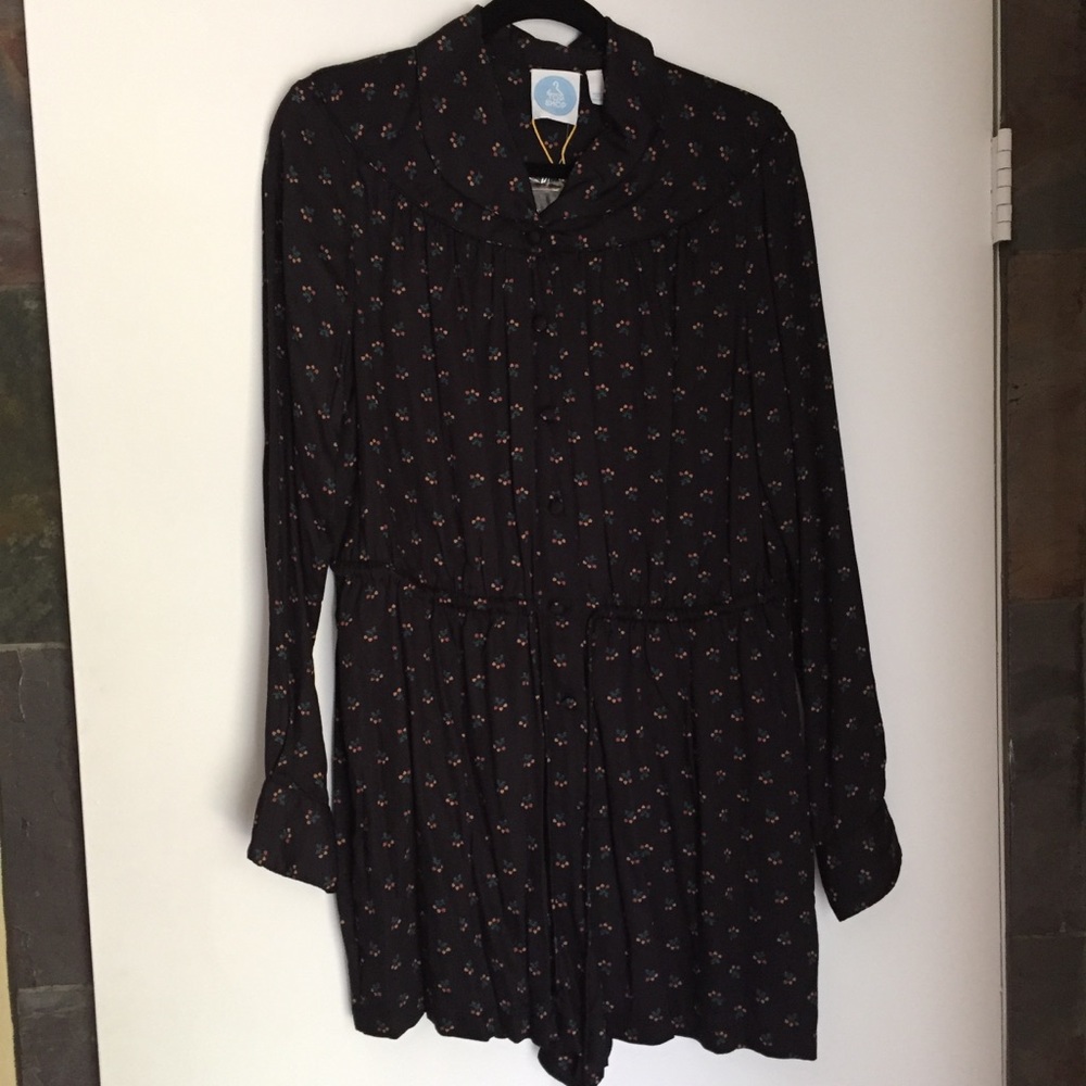 NWT 🍒 TOPSHOP Romper w/ Cherry Print & Collar